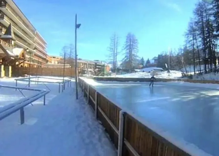 Chaleureux A Uvernet-fours, 25m² Avec Vue Montagne
